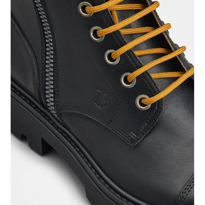combat boots in leather