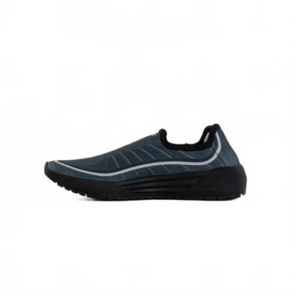 women's racer sport shoes in black