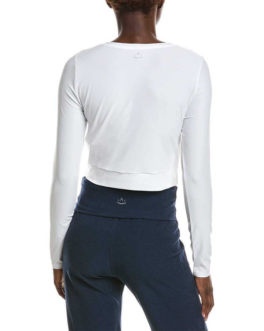 featherweight center stage cropped shirt
