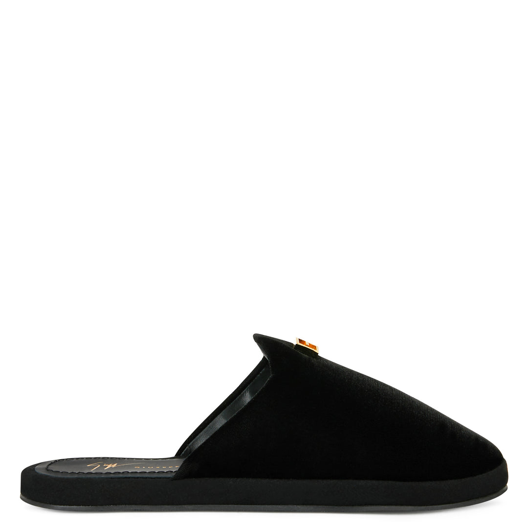 US 5 - black