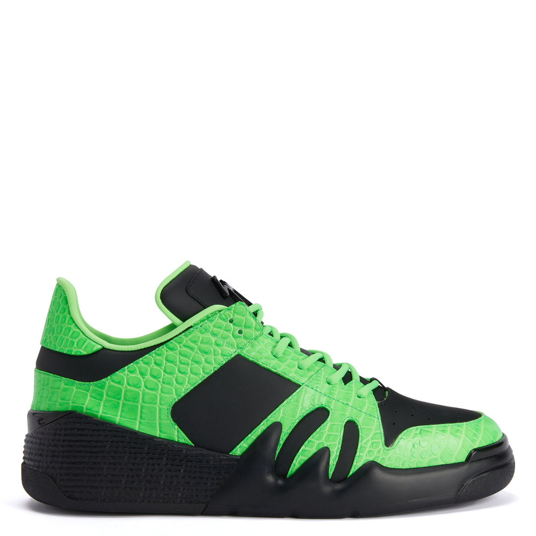 US 7 - black