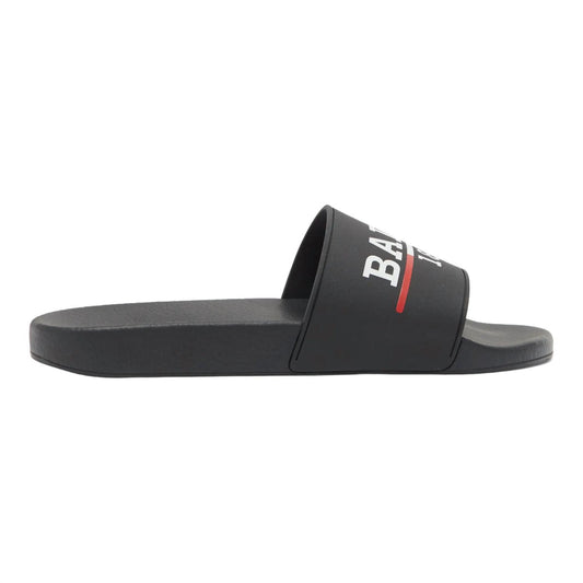 US 8 - black rubber pool