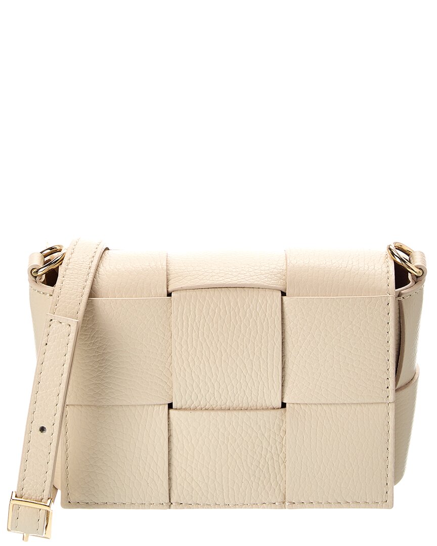 Medium - beige