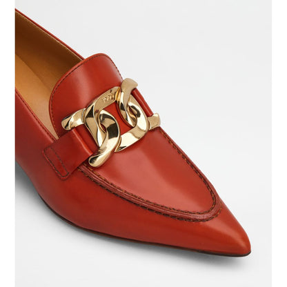 heeled loafers in leather
