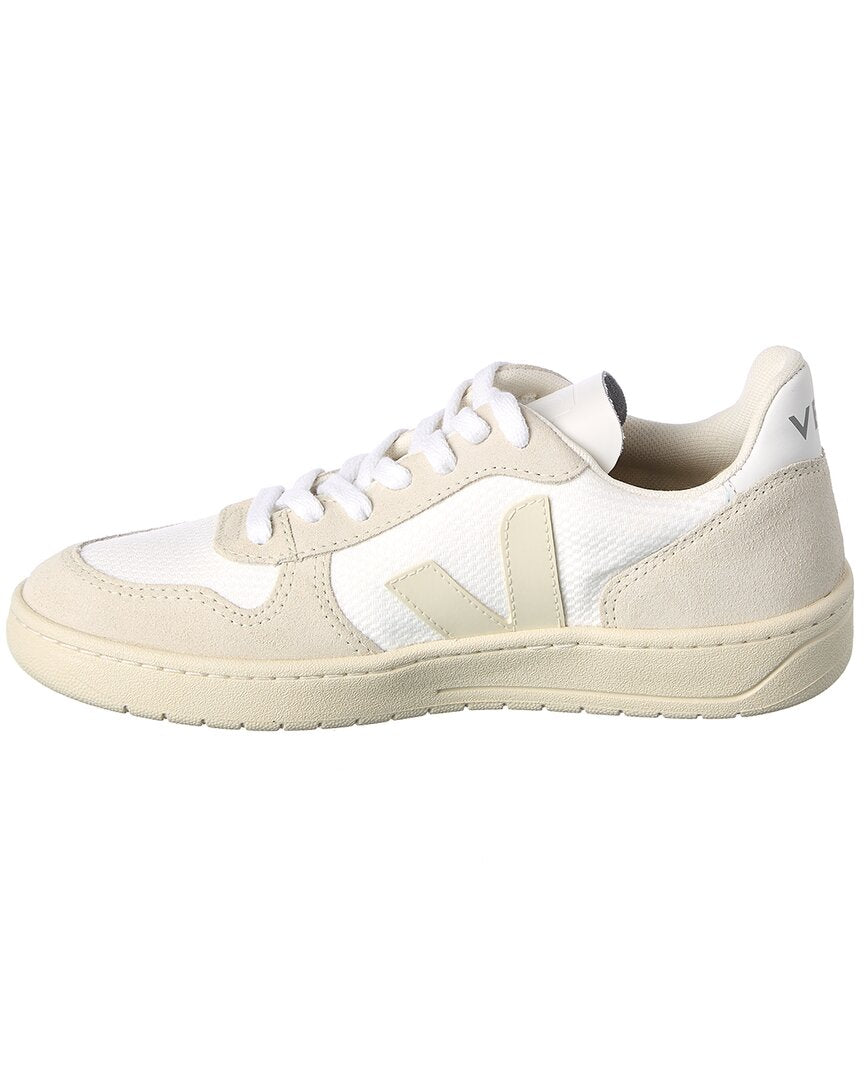 v-10 leather sneaker