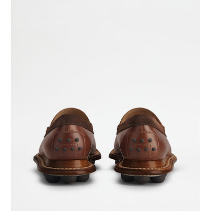 loafers in leather