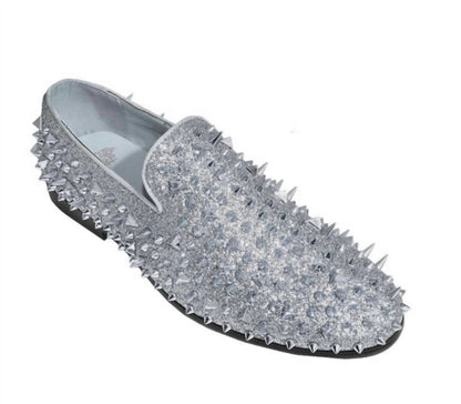 US 8 - metallic silver