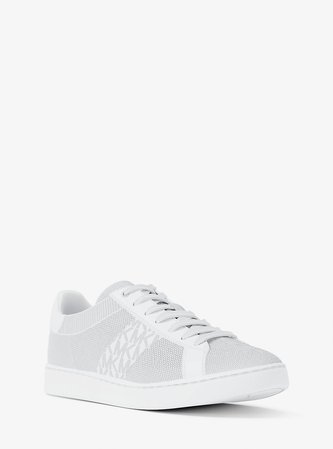 US 7 - optic white