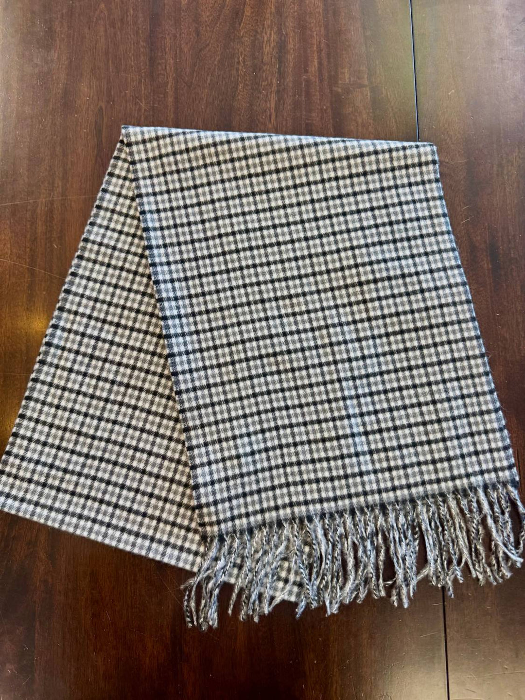 One Size - white check