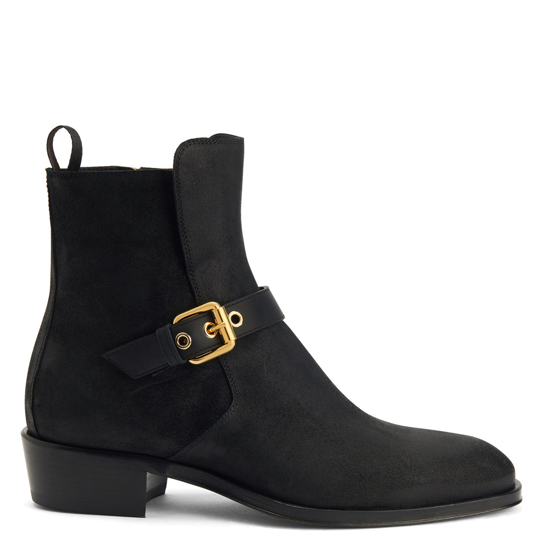 US 7 - black