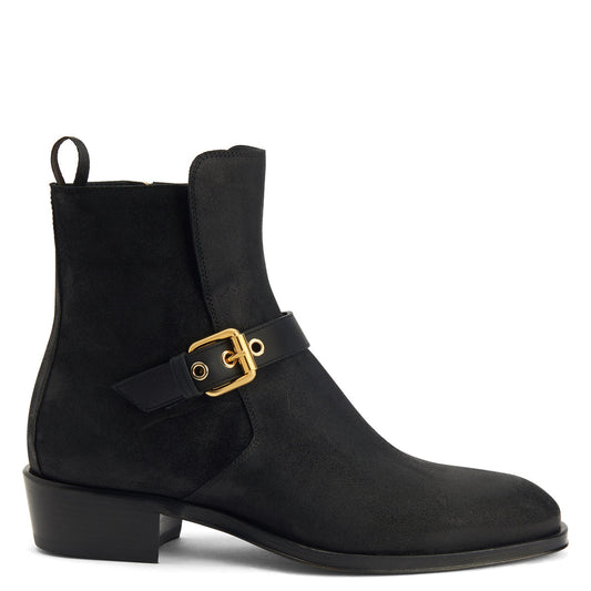 US 7 - black
