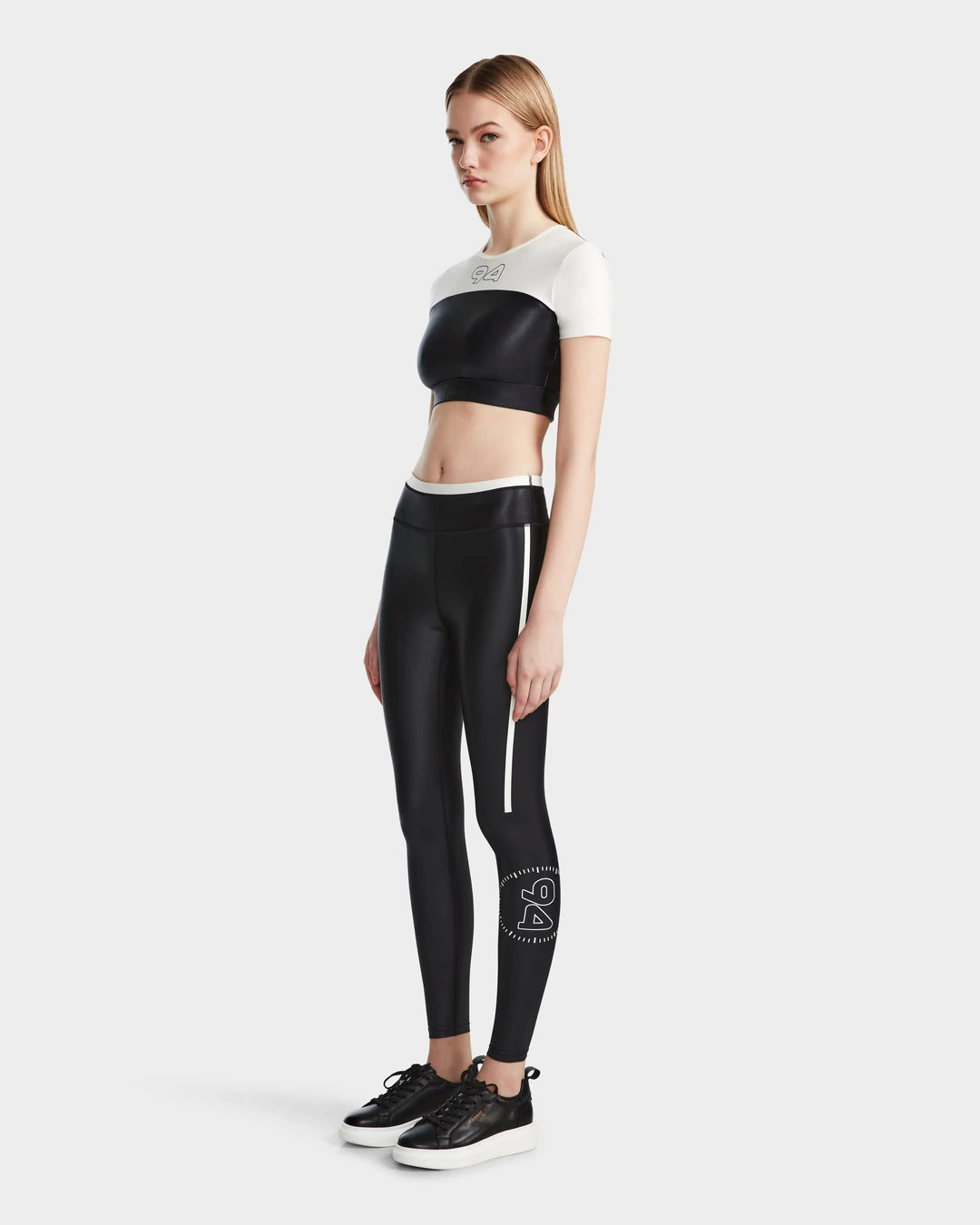 liliane women's active crop top