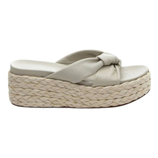 US 10 - bone leather