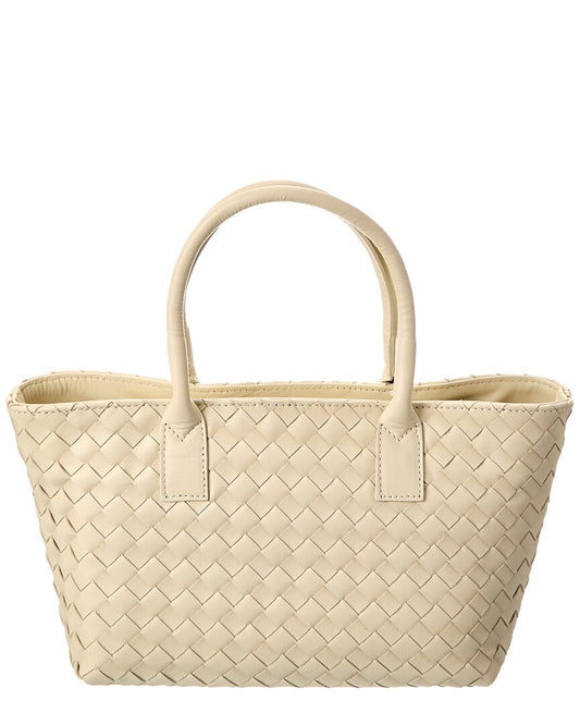 Medium - beige