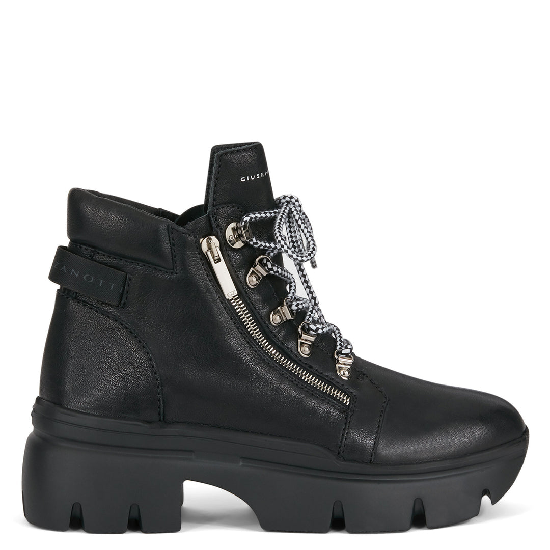 US 7 - black