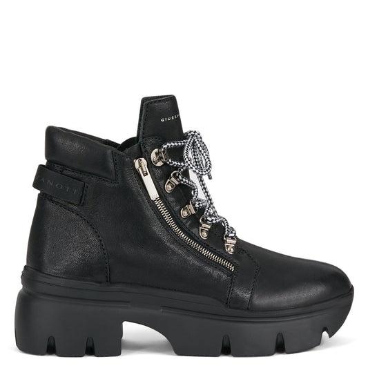 US 7 - black