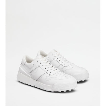 sneakers in leather