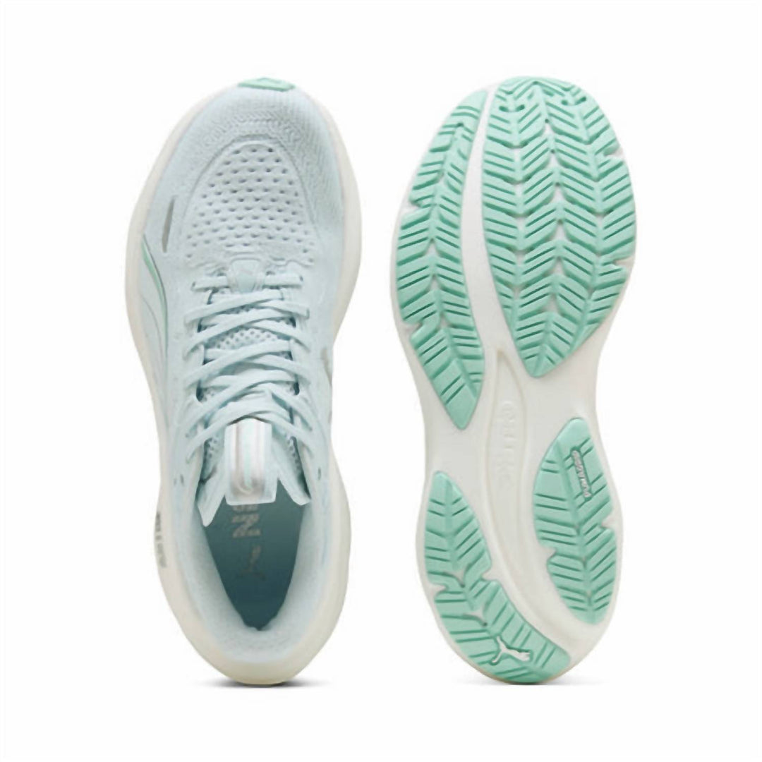 women's magnify nitro 3 running shoes in sea glass/mint melt