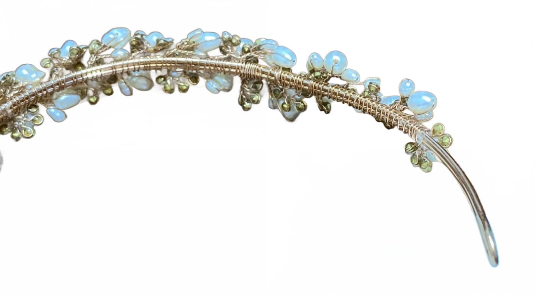 pearl and rhinestone head piece in silver
