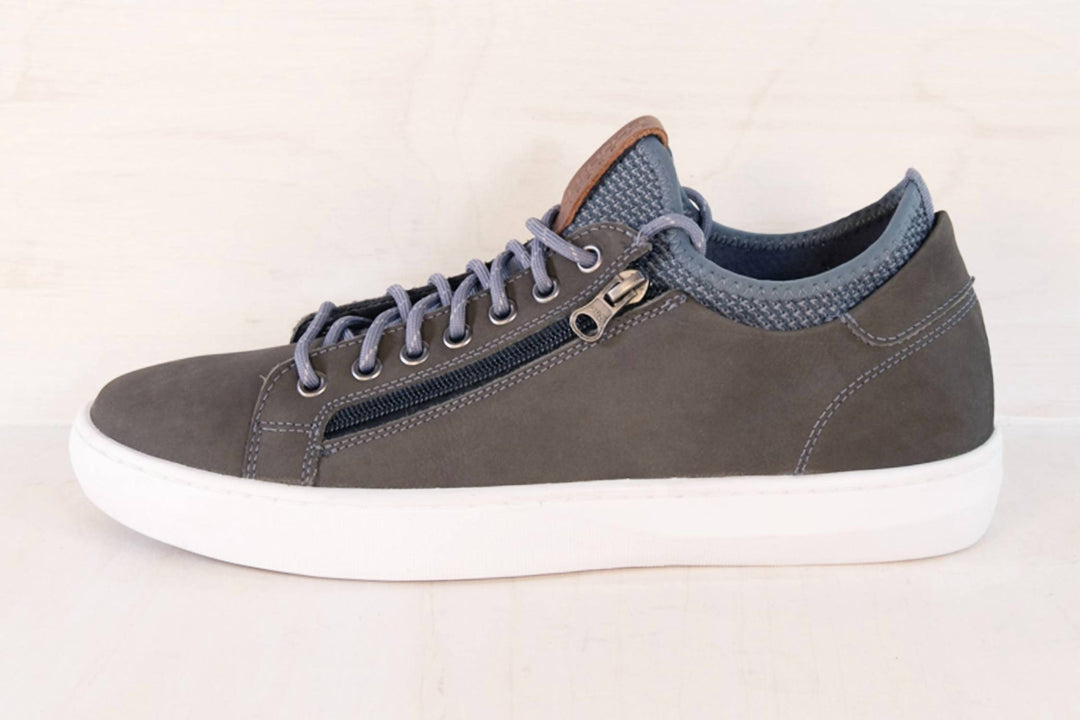 US 7 - peak gray