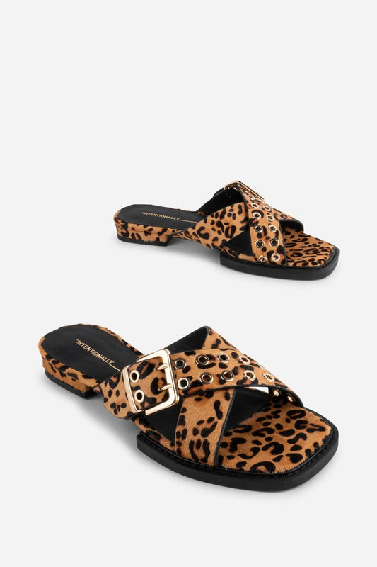 US 6 - cowhide