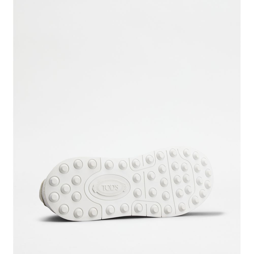 sneakers in suede and smooth leather