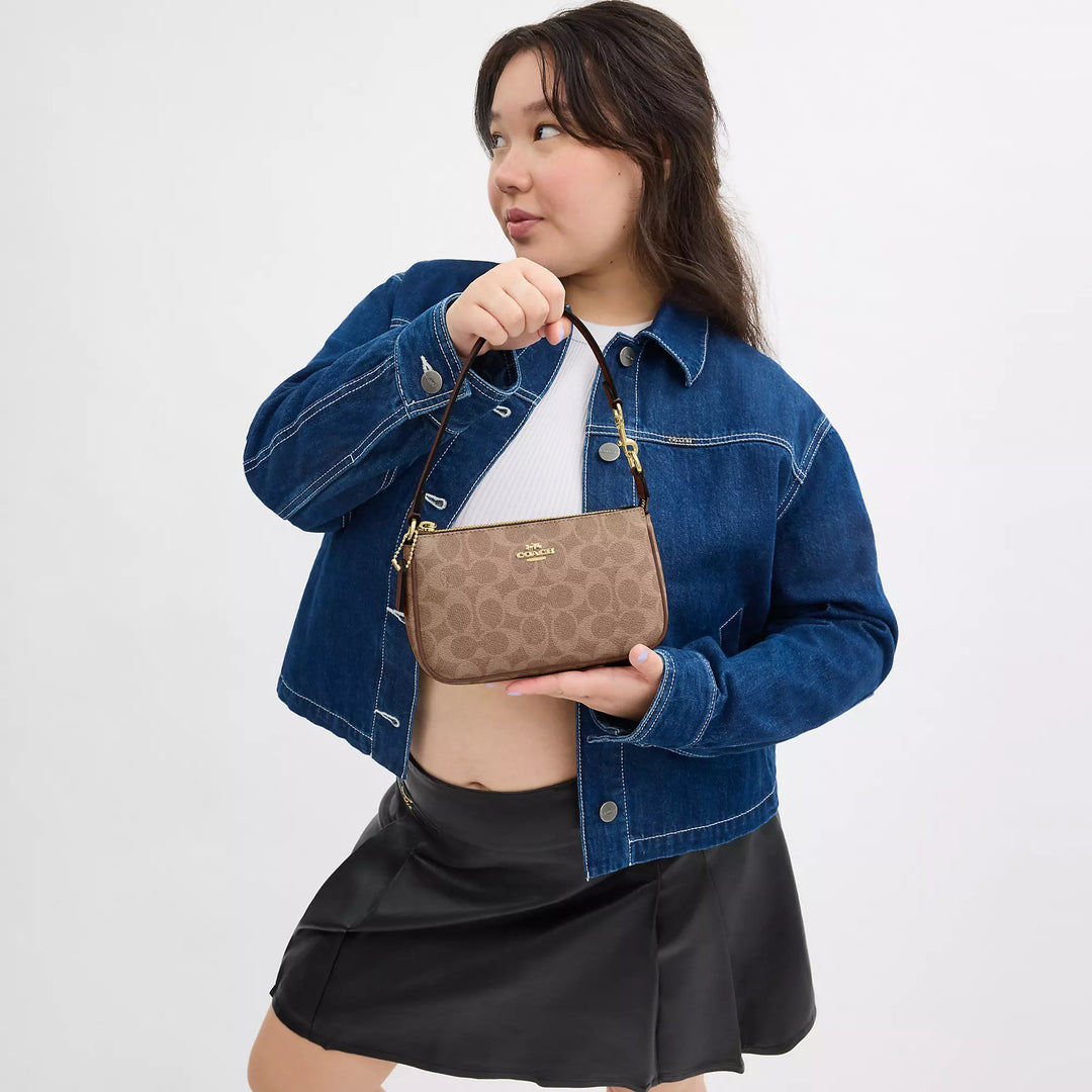 nolita 19 in signature canvas
