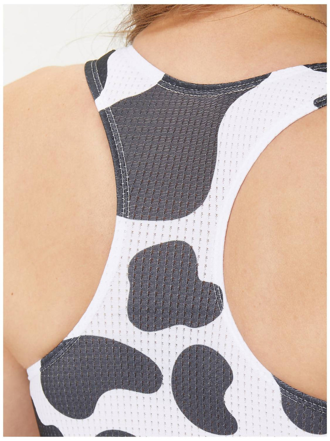 performance sports bra in moo