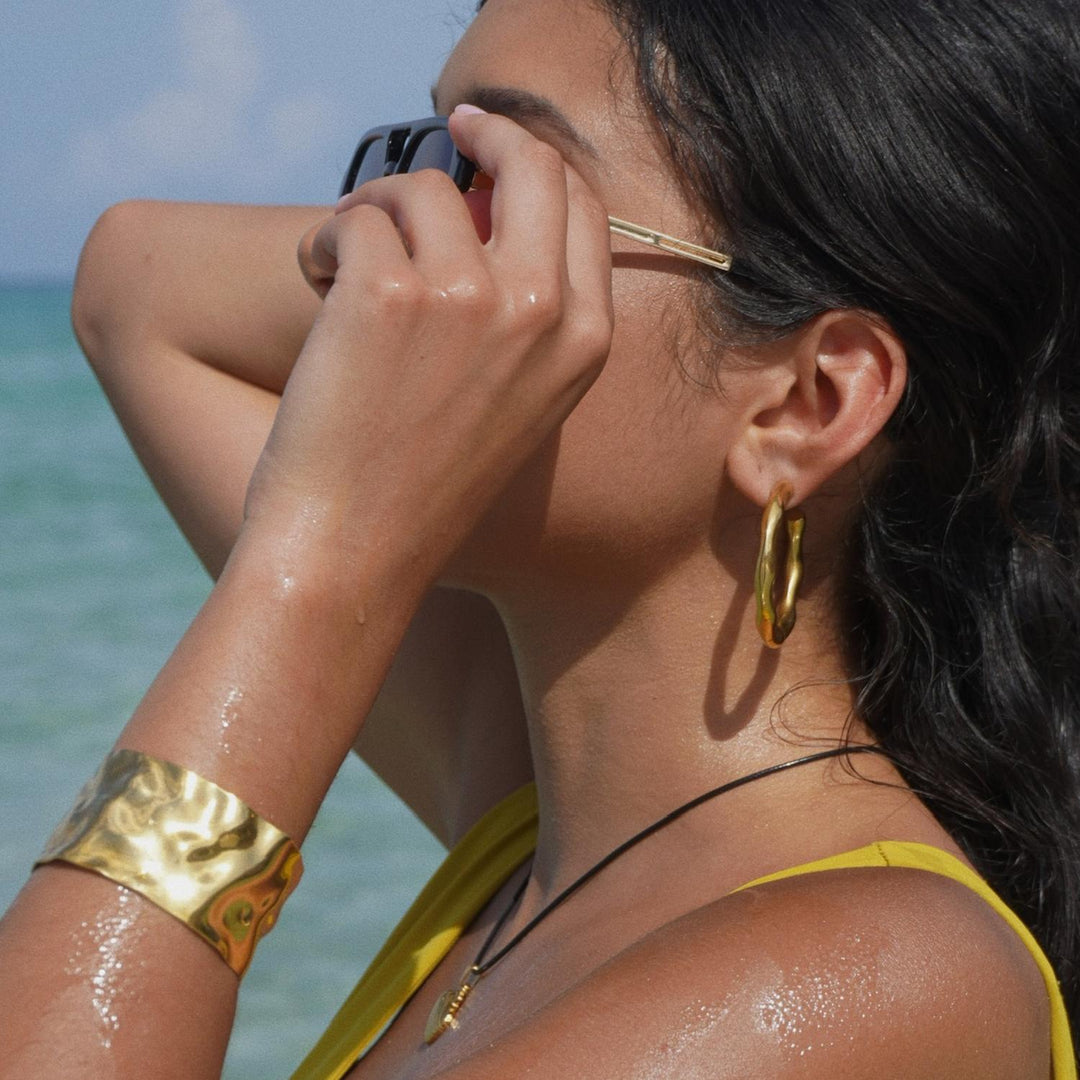 roxi hammered cuff bracelet in gold