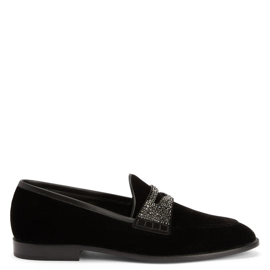 US 7 - black