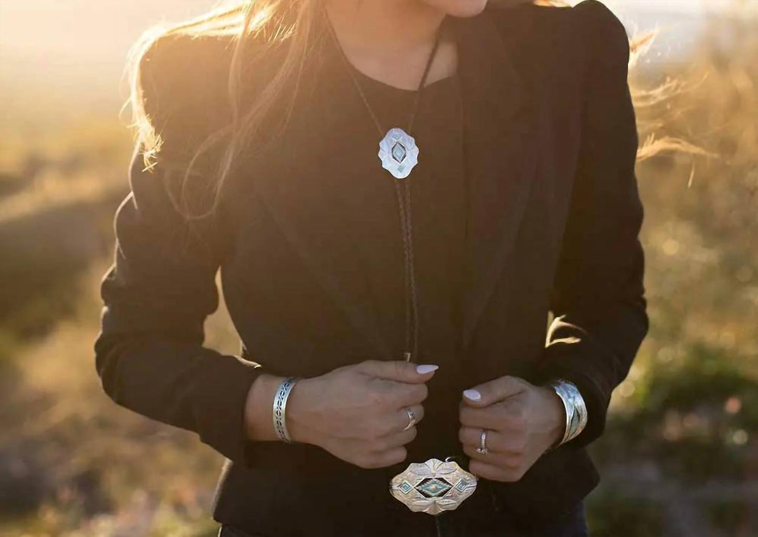 southwest skies scalloped bolo tie in black