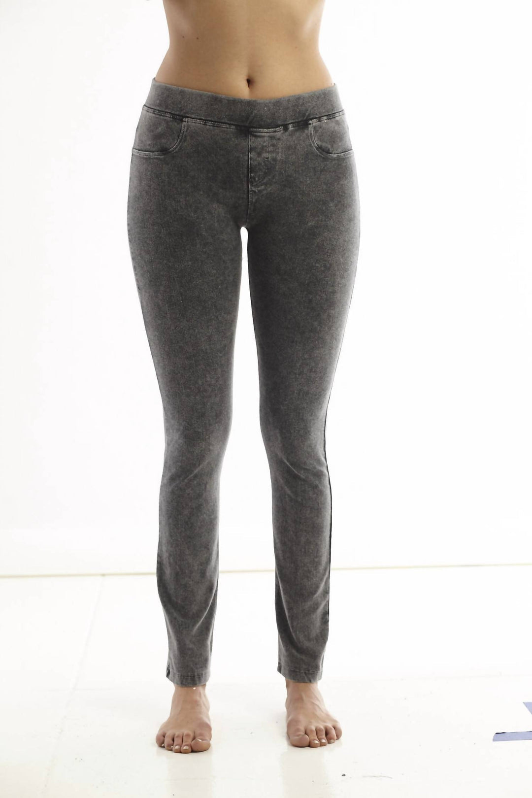 pull-on jeggins in charcoal
