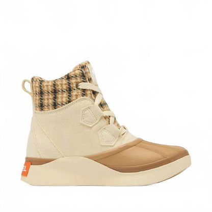 US 7.5 - honey white, tawny buff