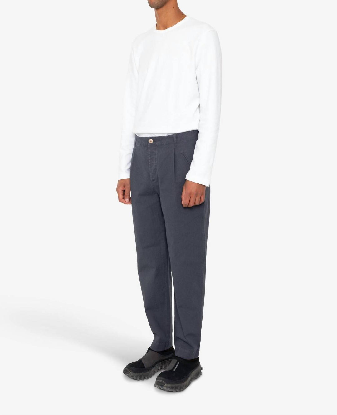 ripstop lean assembly trousers in graphite ripstop