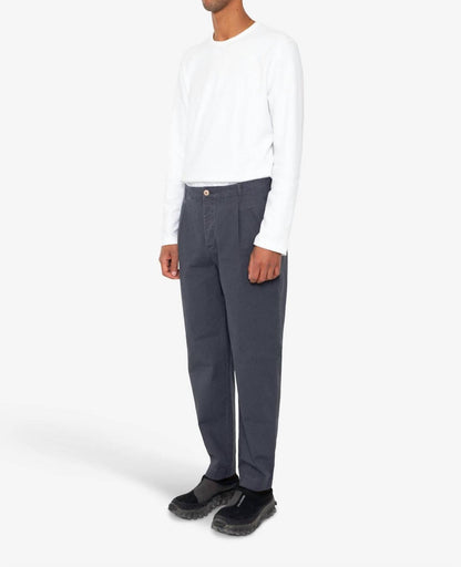 ripstop lean assembly trousers in graphite ripstop