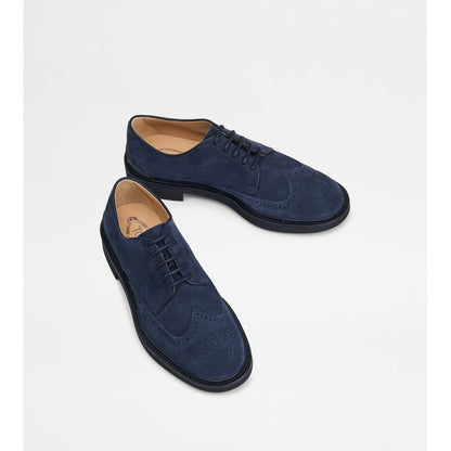 lace-ups in suede