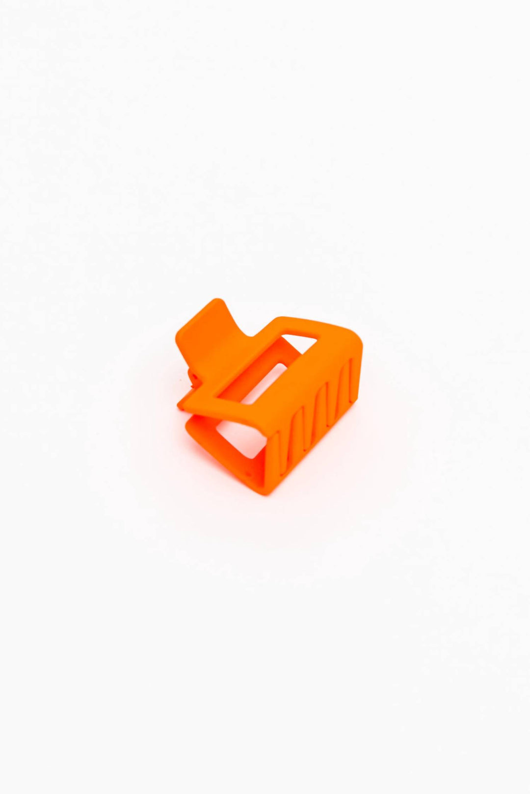 women's claw clip set in orange