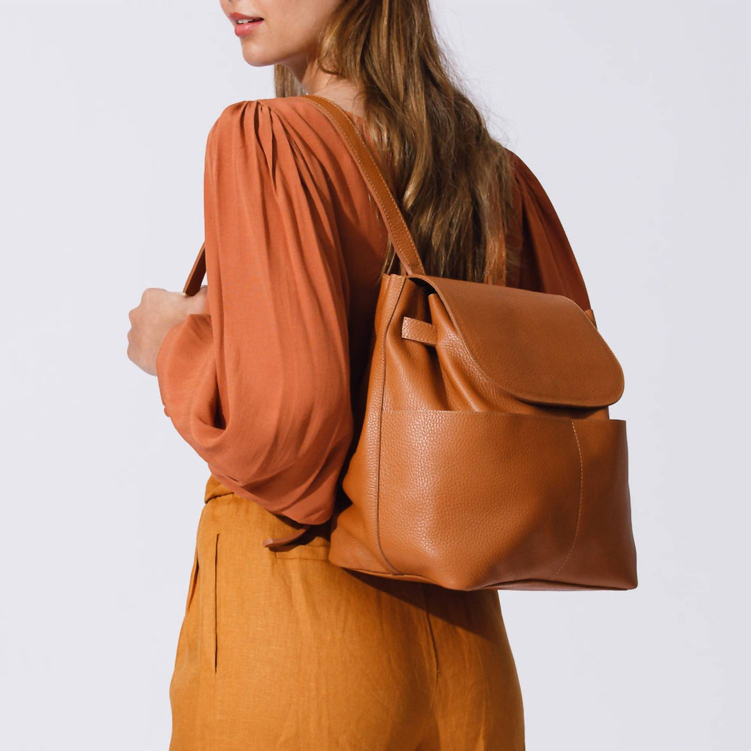 women's serena backpack in caramel