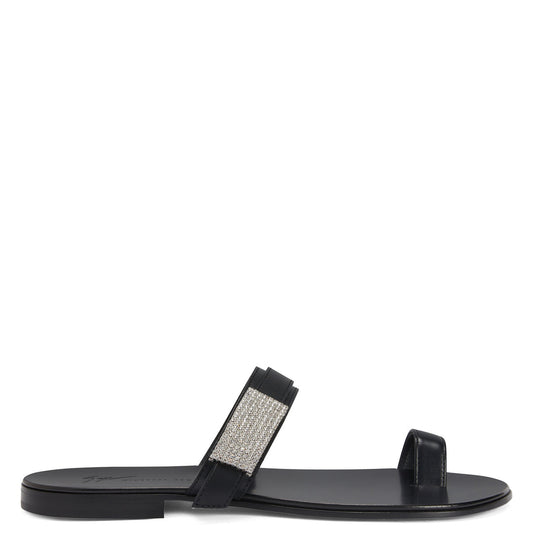 US 7 - black