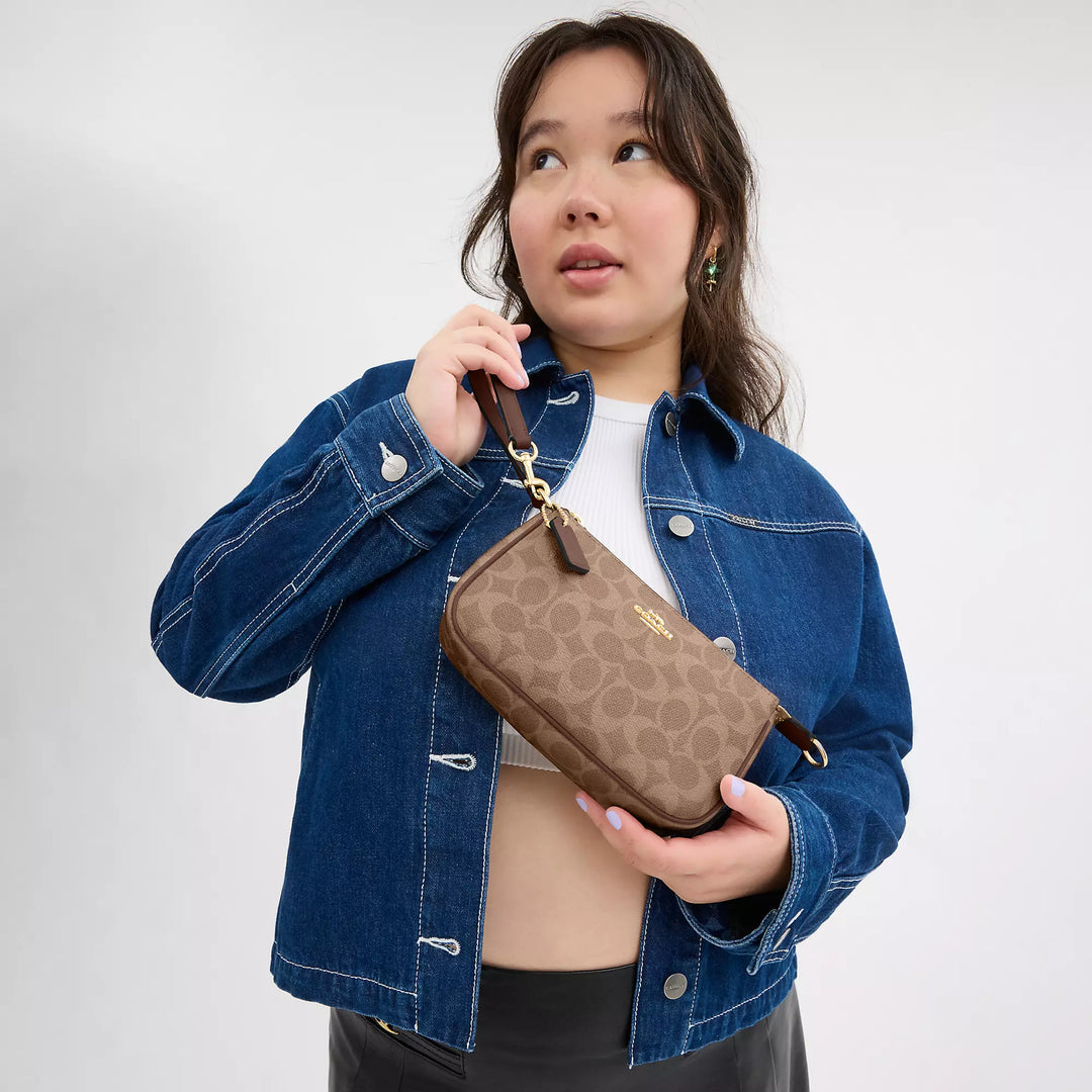 nolita 19 in signature canvas