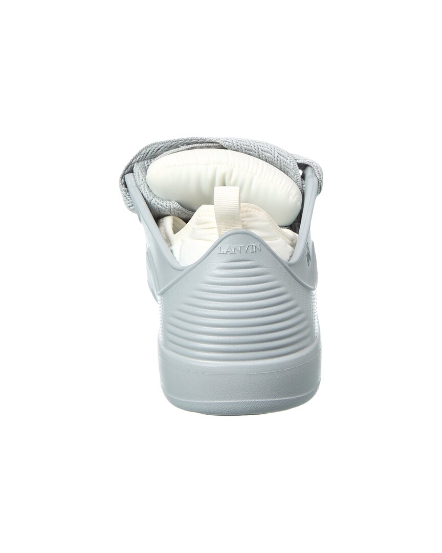 curb sneaker