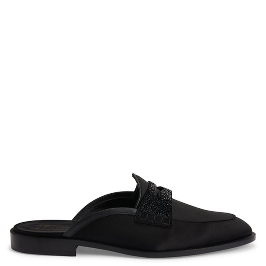 US 7 - black