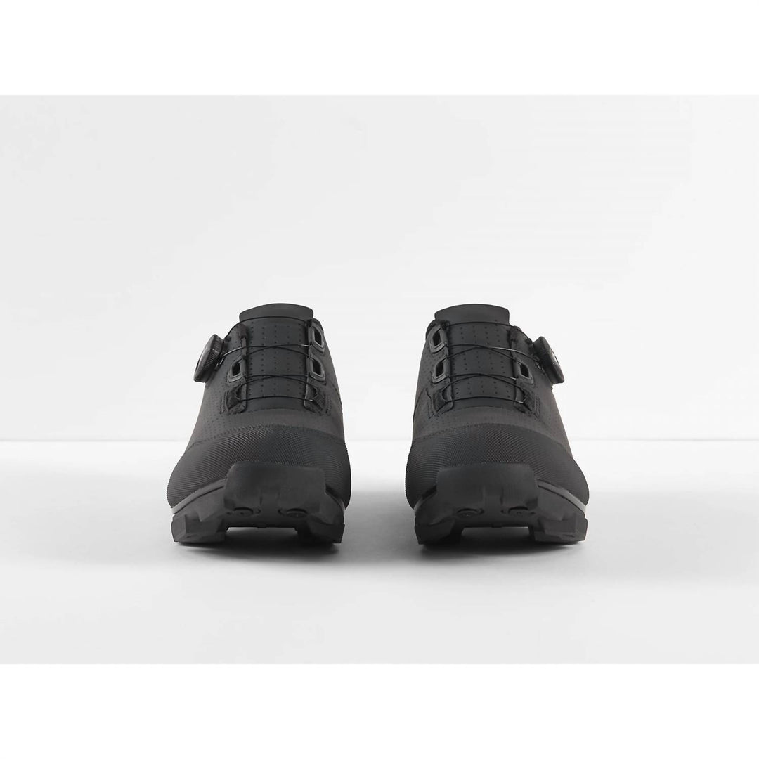 unisex evoke mountain shoe in black