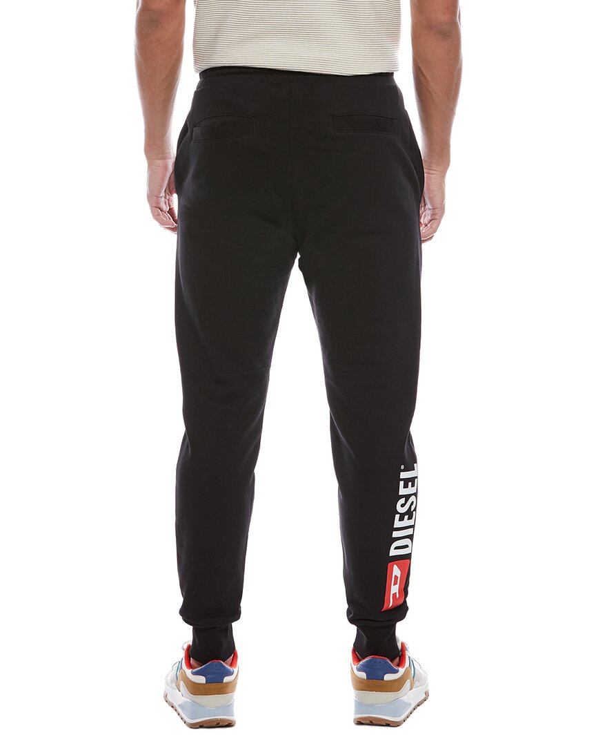 p-tray new d logo jogger