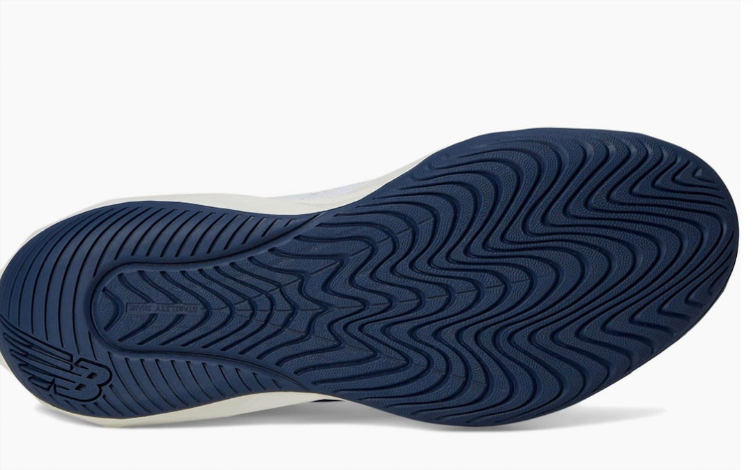 men's fuelcell 796v4 shoe in white blue