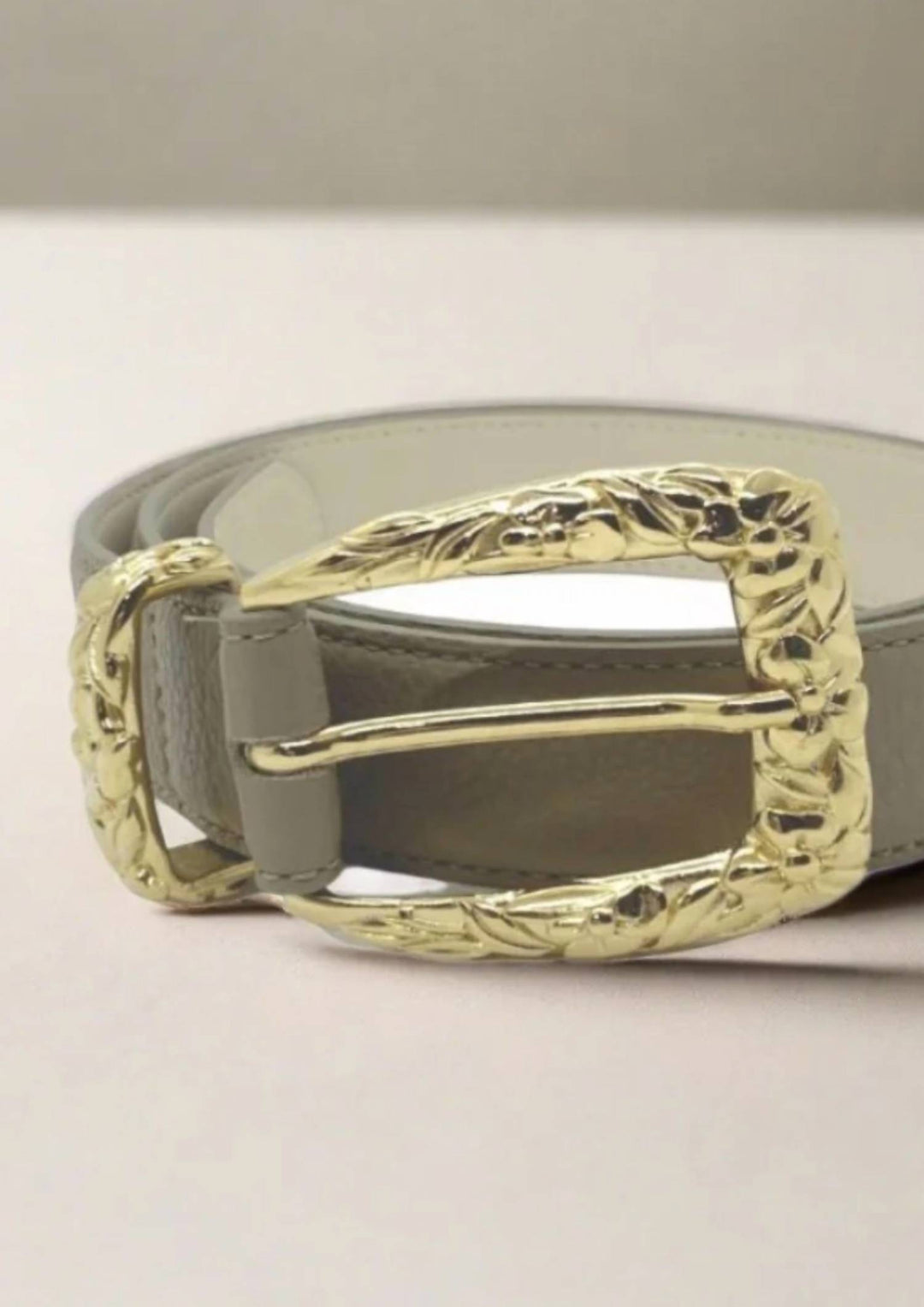 women's renaissance belt in beige