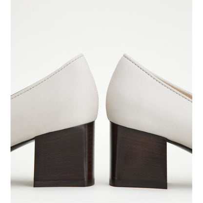 kate pumps in leather