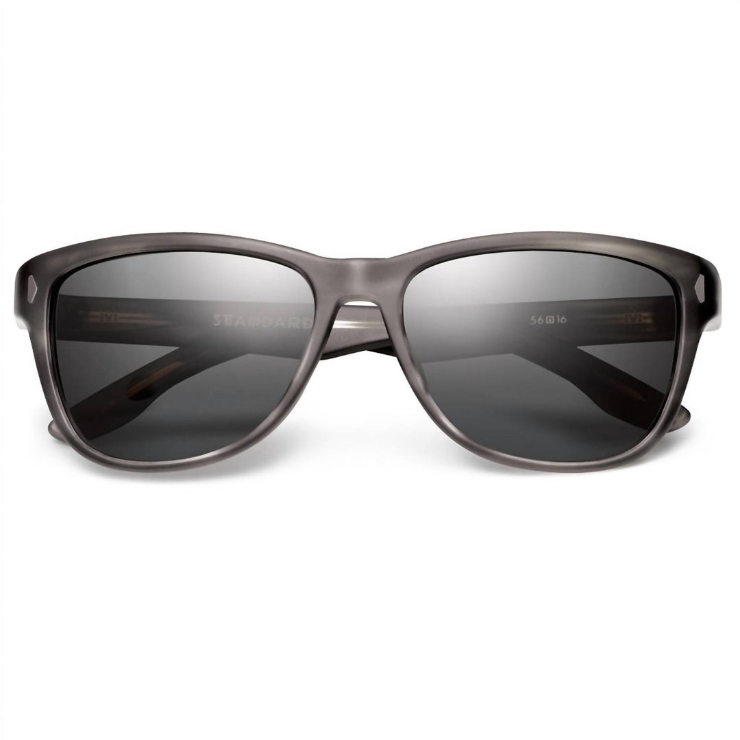 One Size - matte grey tortoise / grey lens