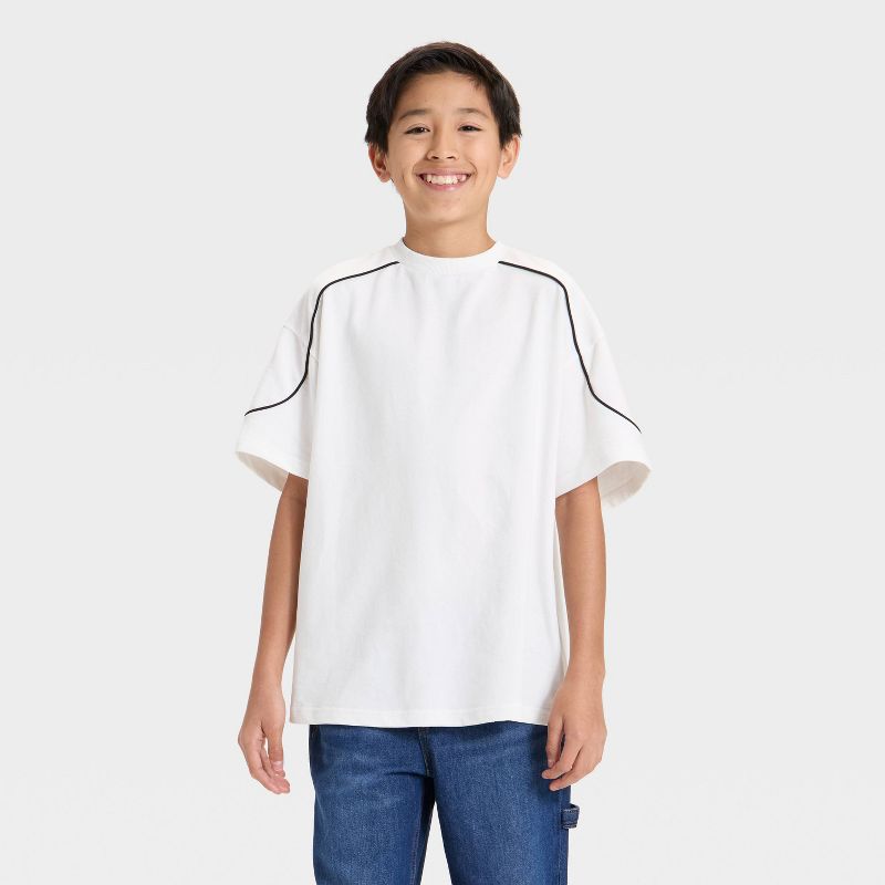 Boys' Short Sleeve Contrast Piping Oversized T-Shirt - art class™