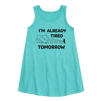 فستان بناتي من مجموعة "Peanuts" بتصميم جرافيكي بدون أكمام من مجموعة "Tired Tomorrow"